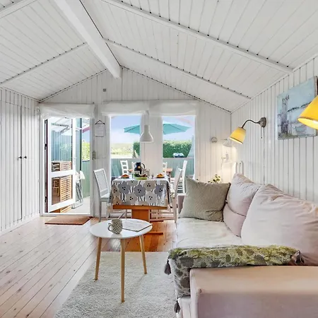 Semesterbostad 1 Bedroom Amazing Home In Stege *