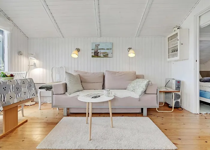 1 Bedroom In * 斯泰厄